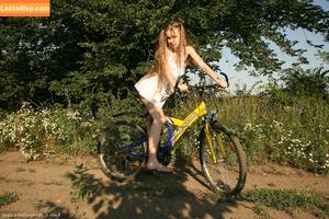 Milena D photo #0021