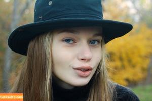 Milena D photo #0198