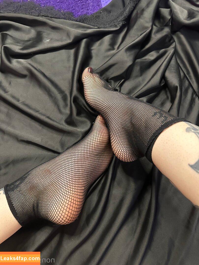 nonsalemwitch /  leaked photo photo #0003