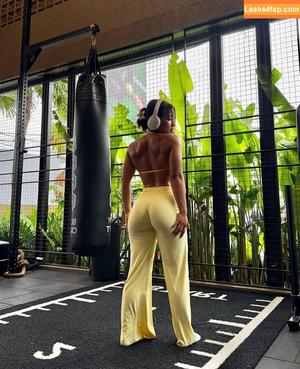 Okyyoliviaa photo #0153