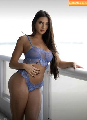 Olivia Joann photo #0001