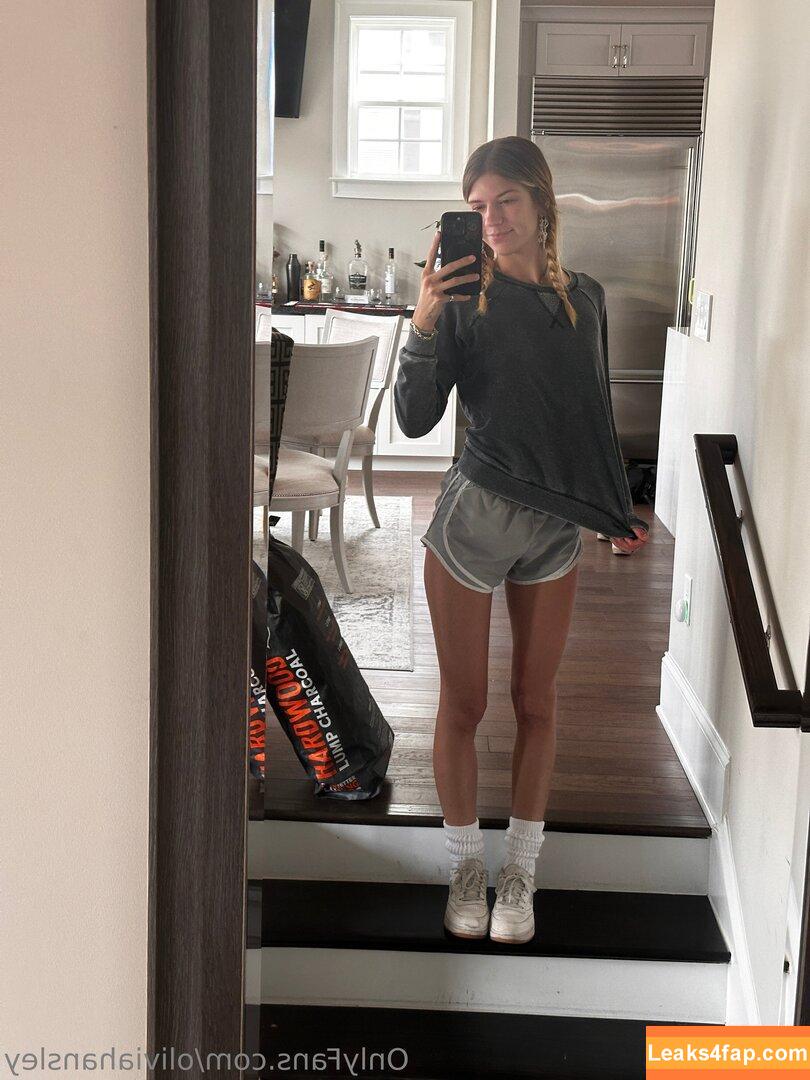 Oliviahansley / oliviahensleyy_ leaked photo photo #0025
