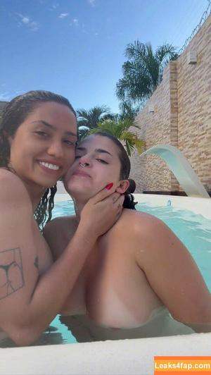 Rafaela & Larissa Sumpani photo #0454