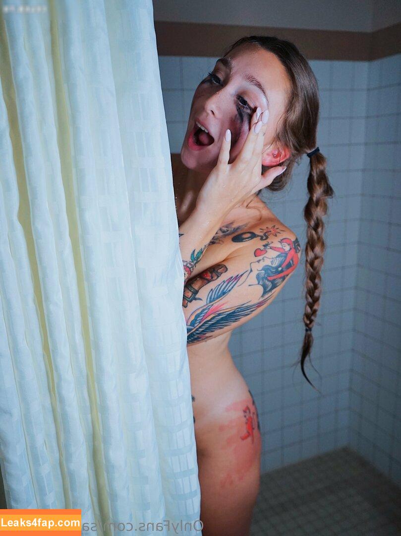 sarah.mariee / thesarahmariee leaked photo photo #0015