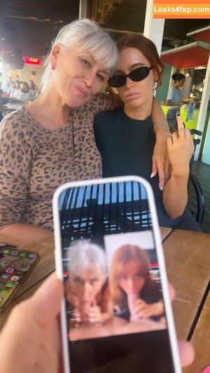Sexting Grandma фото #0058
