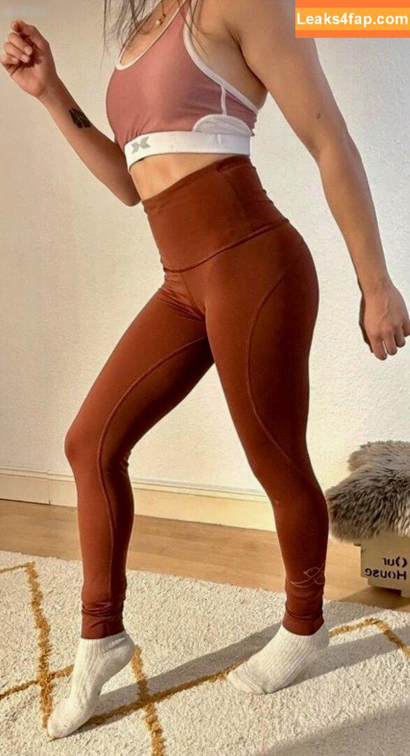 silky.zigzag /  leaked photo photo #0005