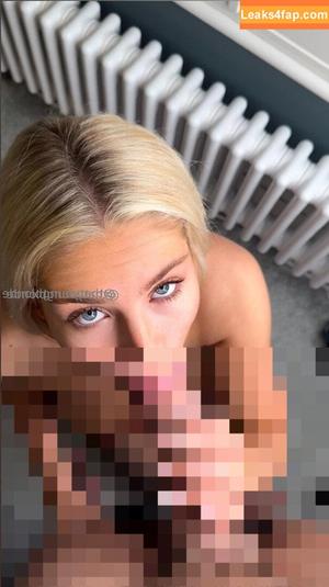 ThatYoungBlonde photo #0012