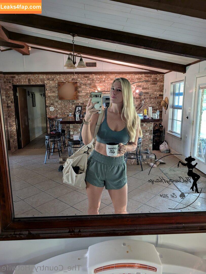 the_country_hotwife /  leaked photo photo #0006
