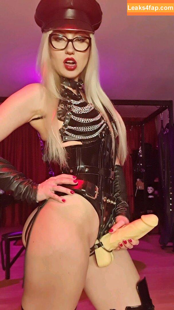 The Pegging Index / AlessaloveX / alessalove.x / katopunk leaked photo photo #0372