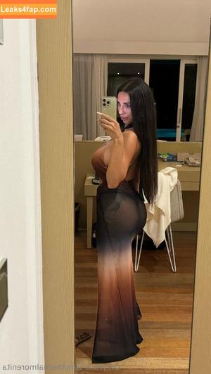 therealmorenita photo #0002