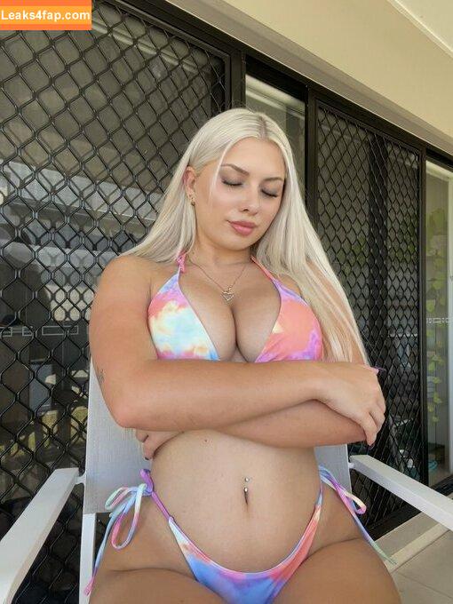 Tianna / https: / tiannaann / tiannarobillard слитое фото фото #0019