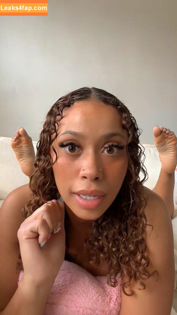 Ugly.arii / notugly.ari_ leaked photo photo #0003
