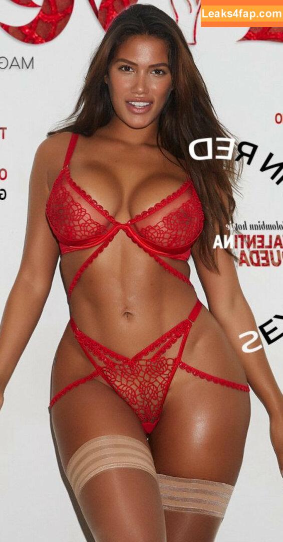 Valentina Rueda / Season 6 / Too Hot to Handle / cvr222 / valentinarueda.v слитое фото фото #0012