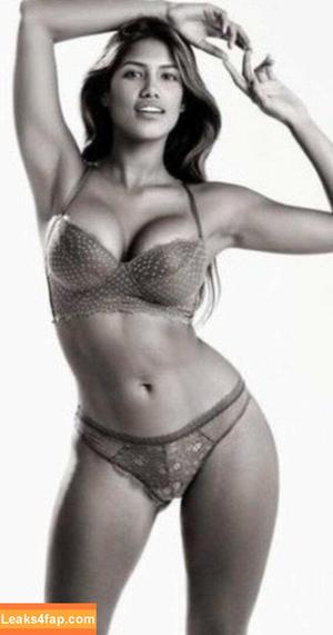 Valentina Rueda photo #0038