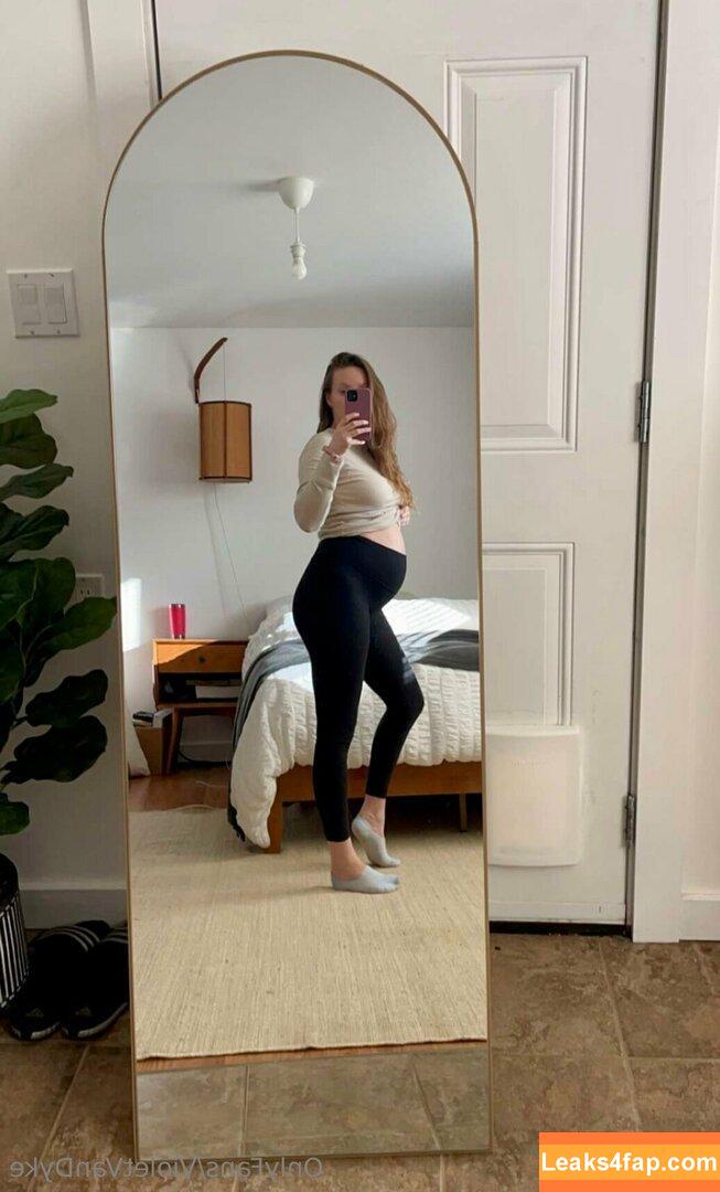 violetvandyke / https: / itsviolet leaked photo photo #0047