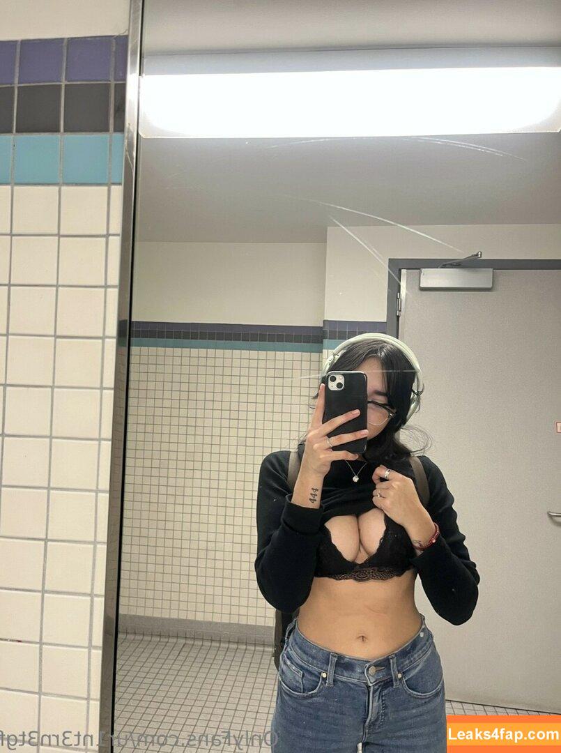 vivianerosales / youknowyoulovem3 leaked photo photo #0017