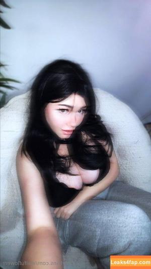 waifuflowerr photo #0001