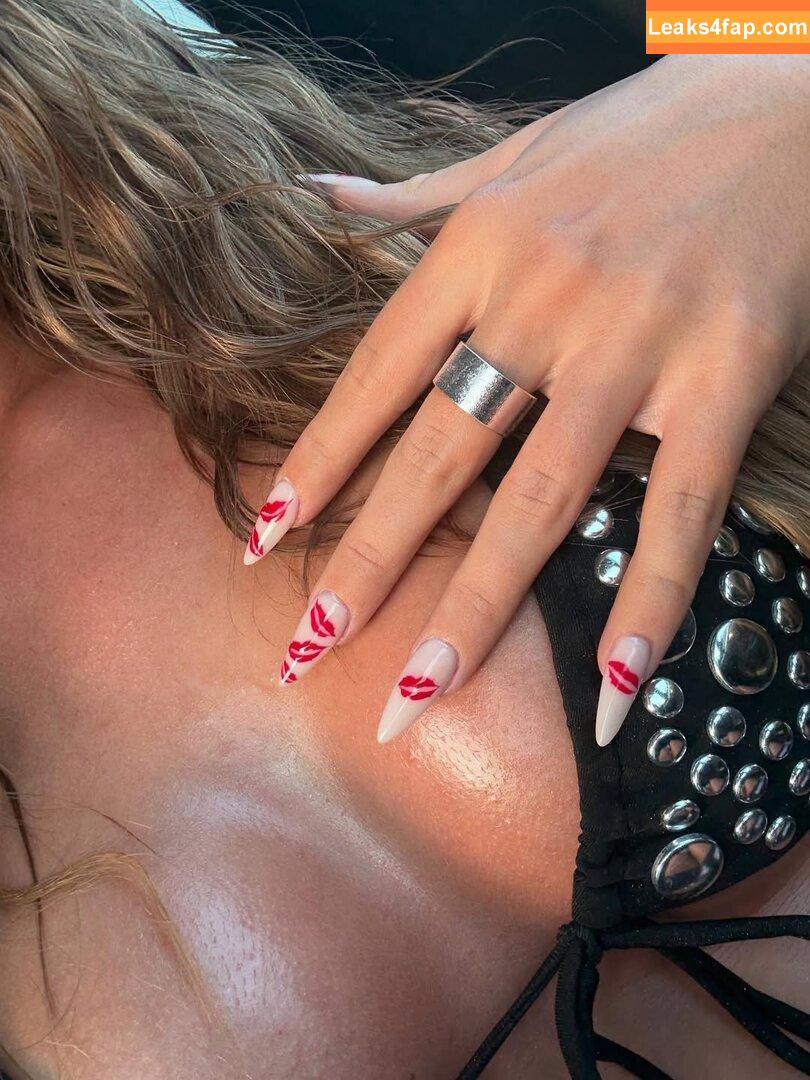 willowgait / willowgait_x / willowgaitx leaked photo photo #0017
