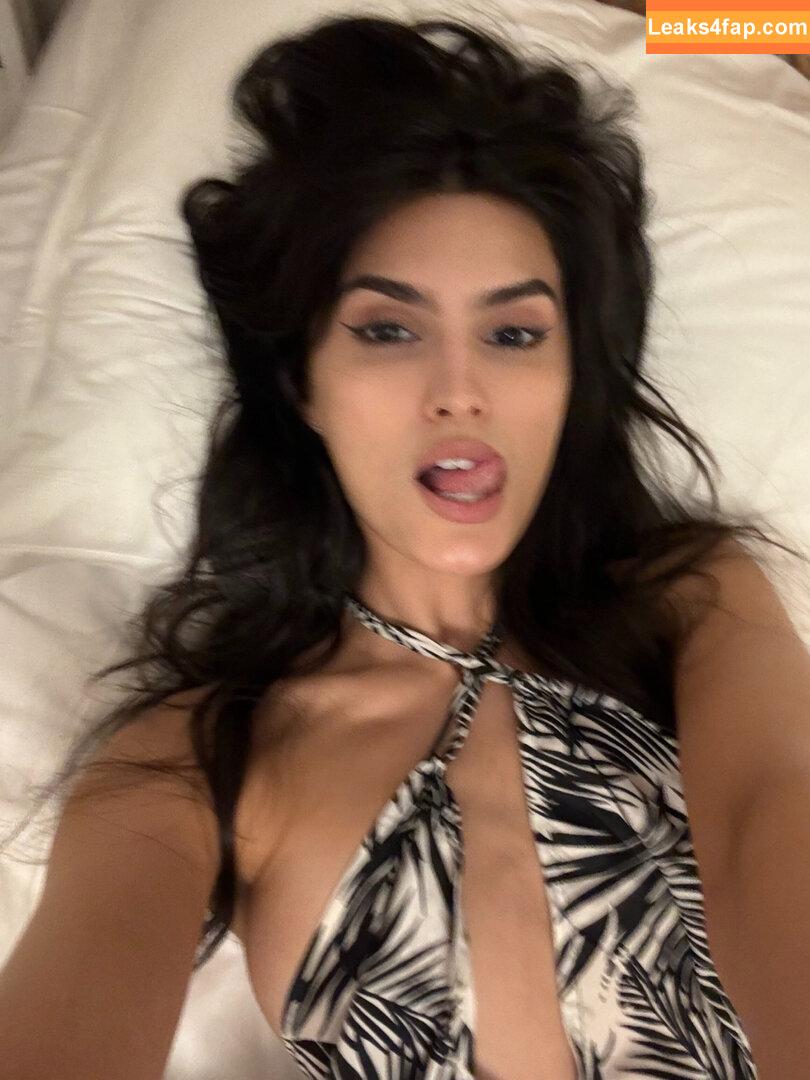 yaelaris /  leaked photo photo #0012