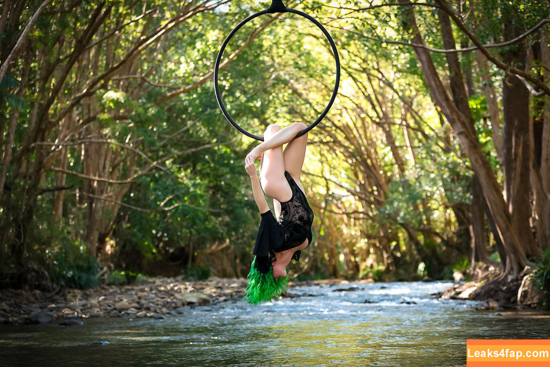 Nichameleon / nic_the_pixie leaked photo photo #0223