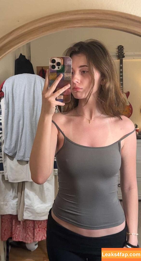 Willow.j.c leaked photo photo #0001