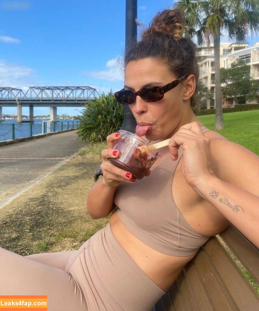 303 /  слитое фото фото #1400