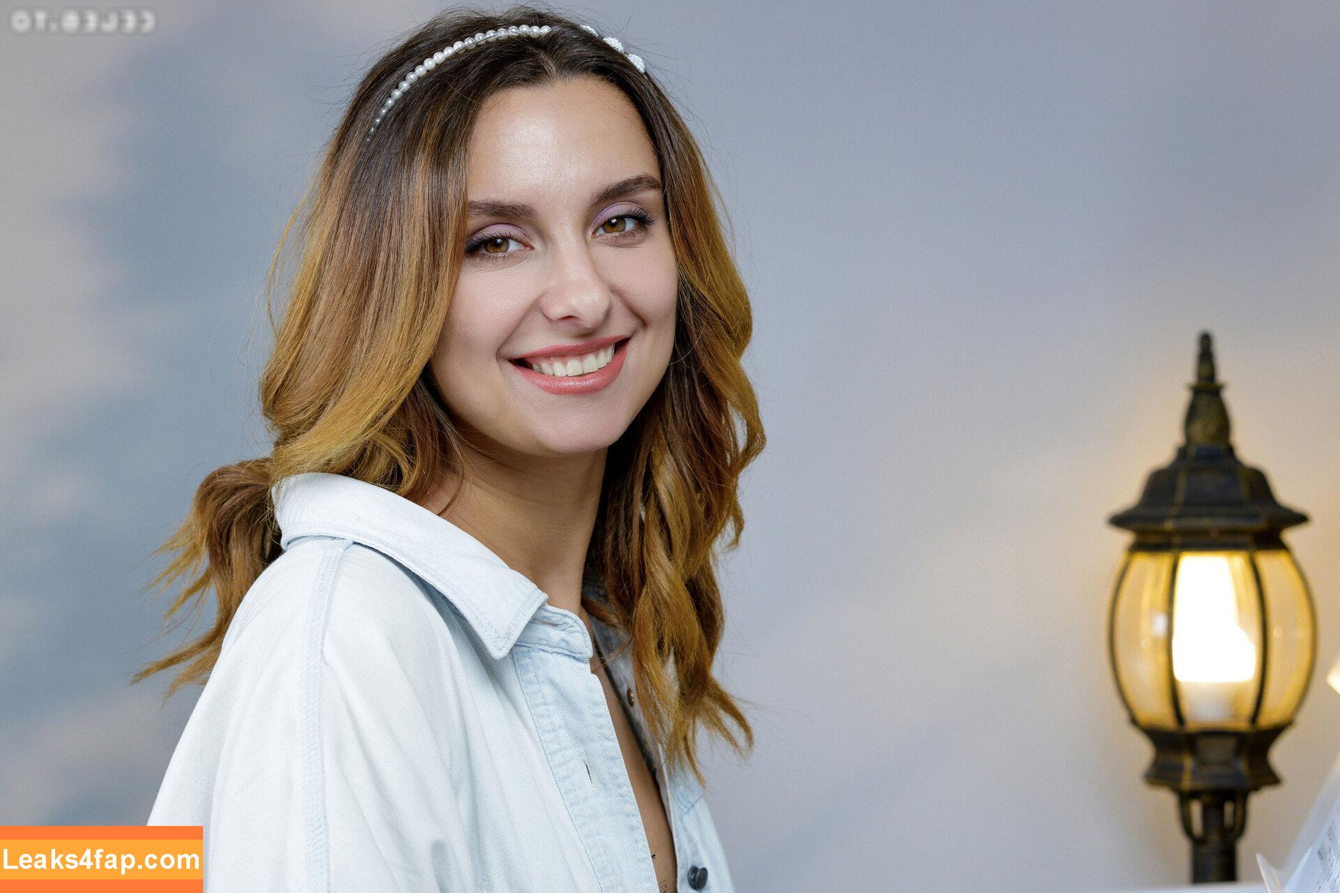 303 /  слитое фото фото #2546