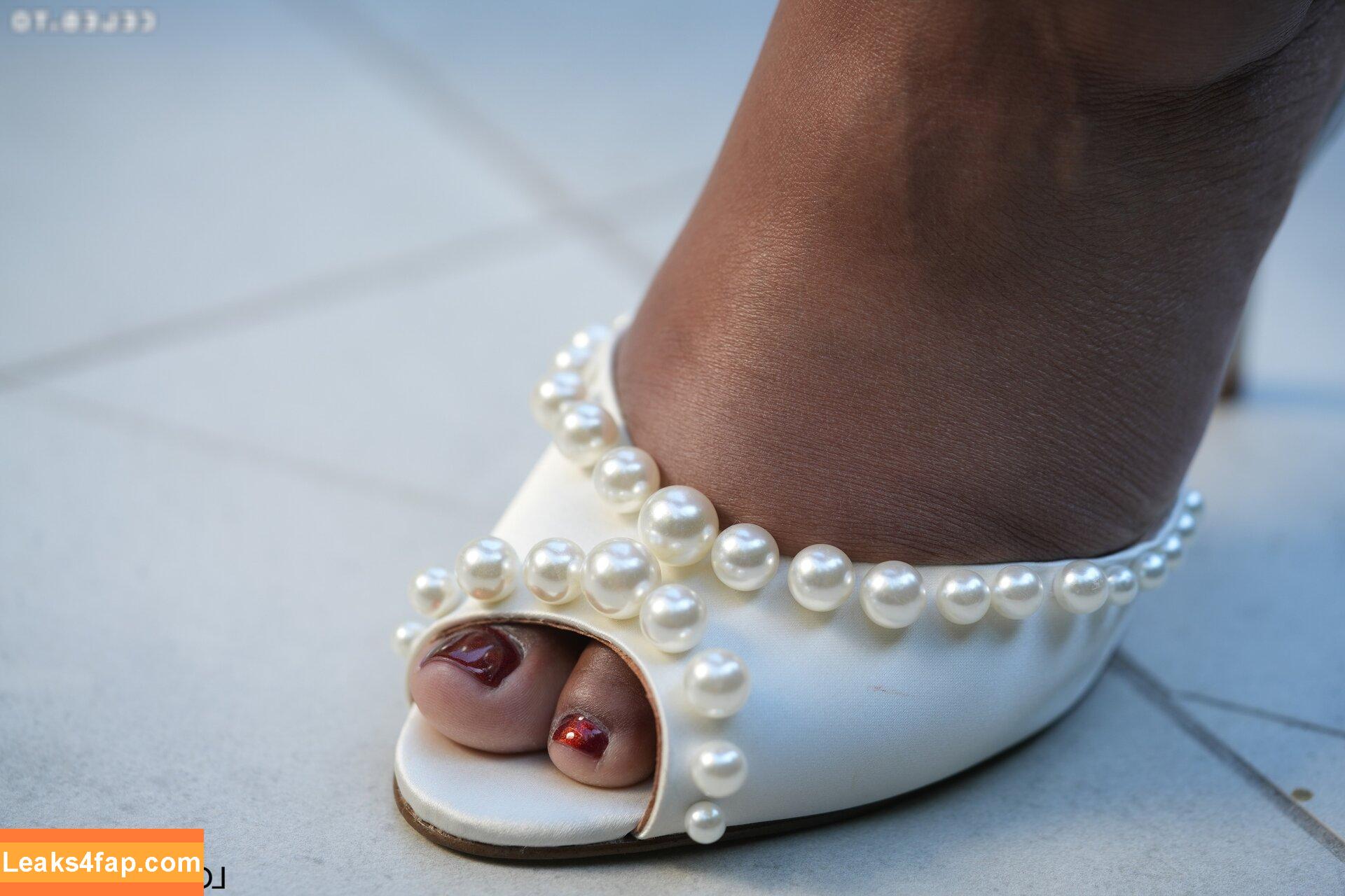 303 /  слитое фото фото #2591