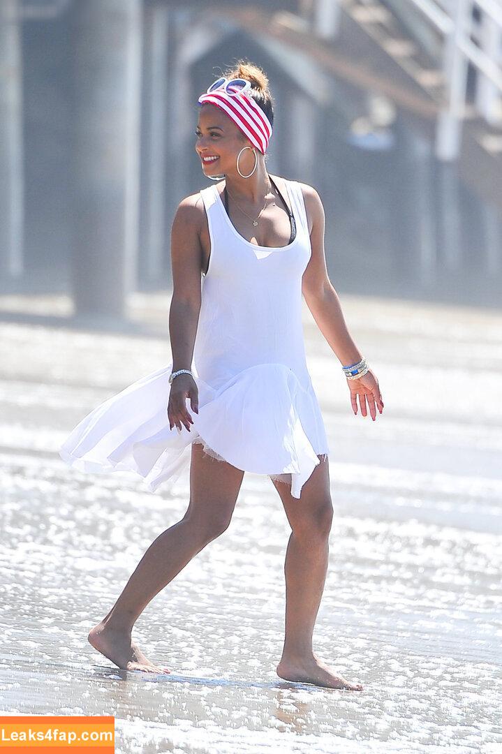 303 /  слитое фото фото #2688