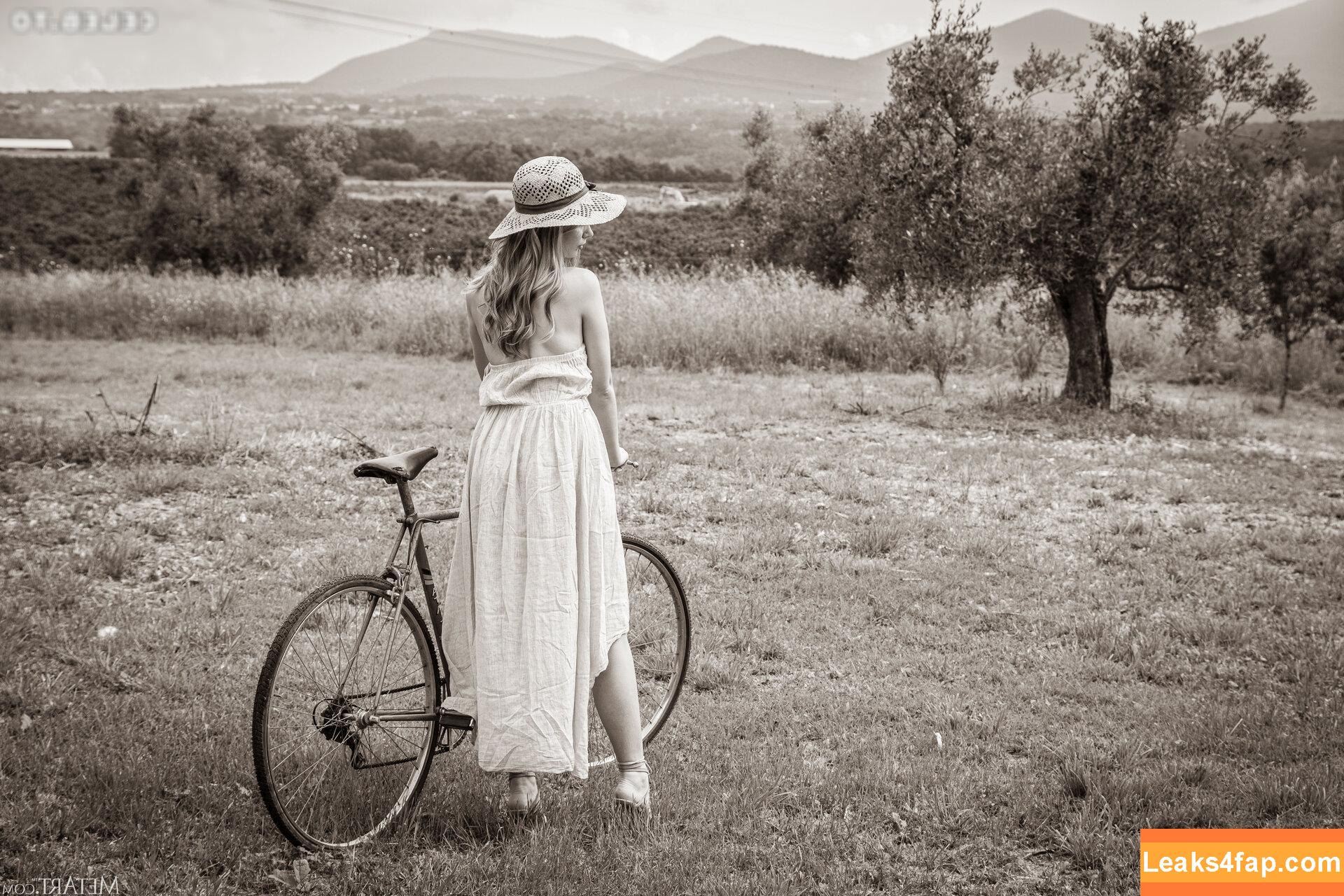 303 /  слитое фото фото #2905