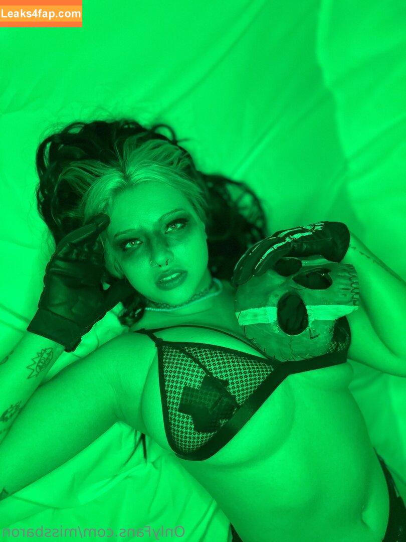 303 /  leaked photo photo #3517