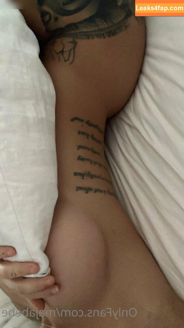 303 /  leaked photo photo #3691