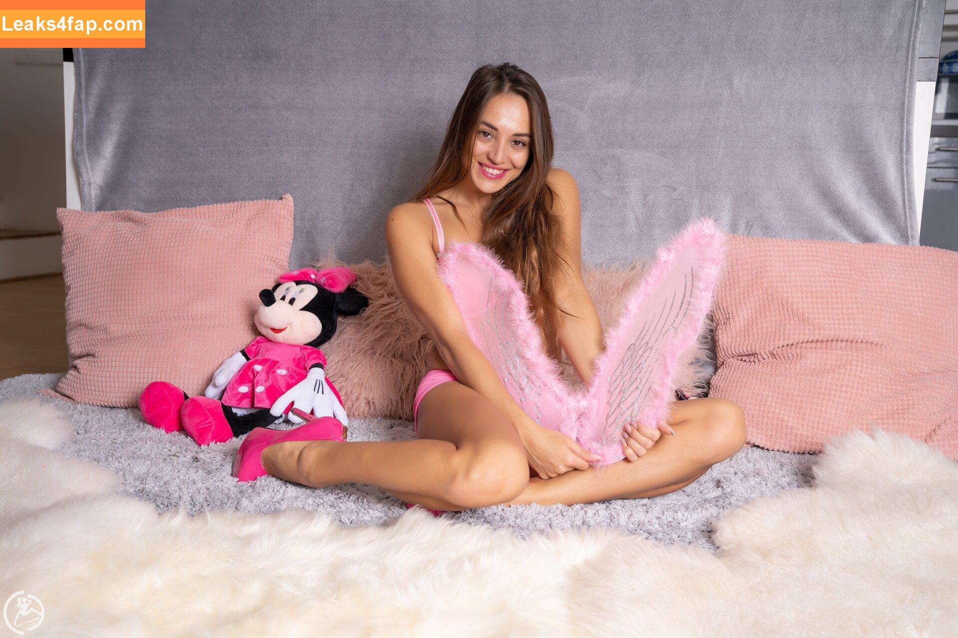 303 /  leaked photo photo #4173