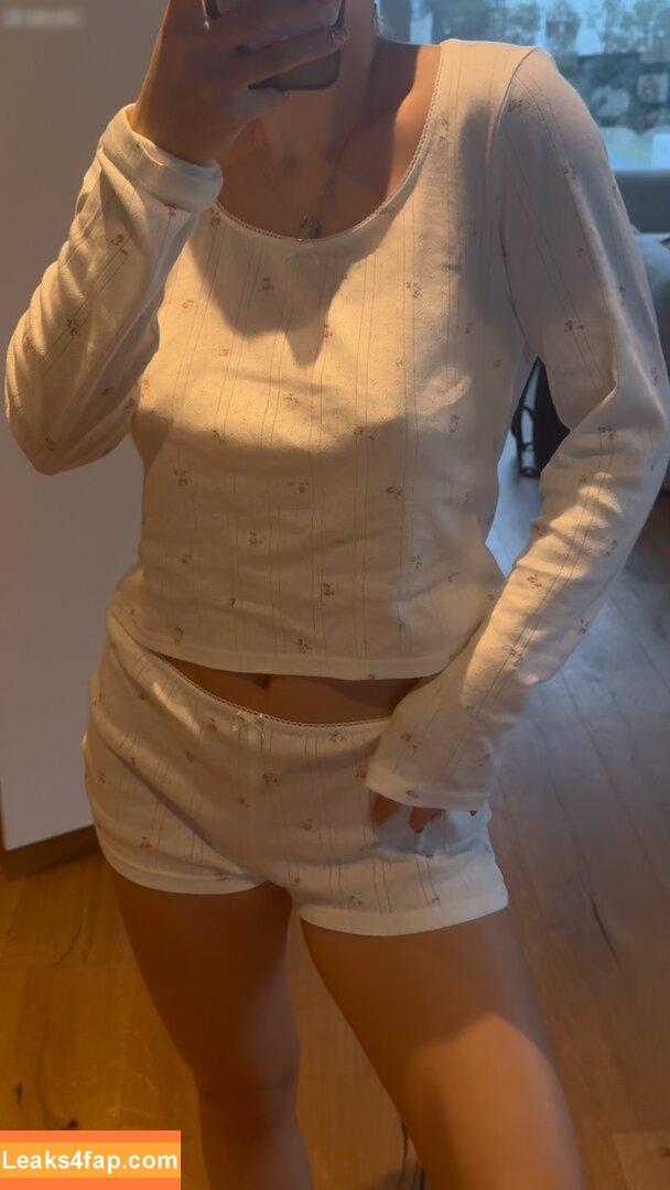 303 /  leaked photo photo #4355