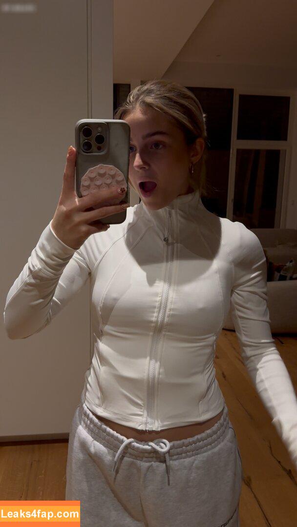 303 /  leaked photo photo #4357