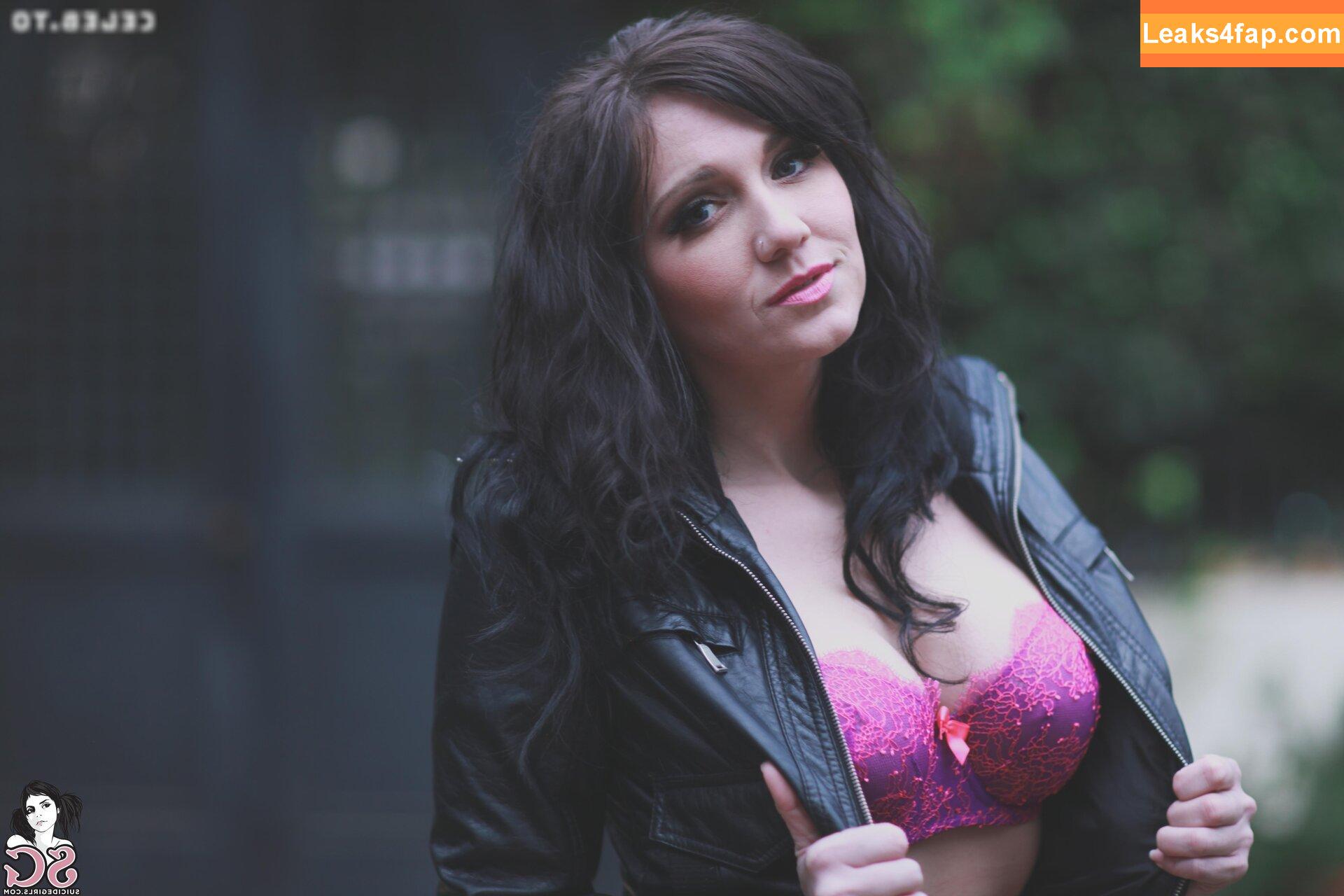 303 /  leaked photo photo #4735