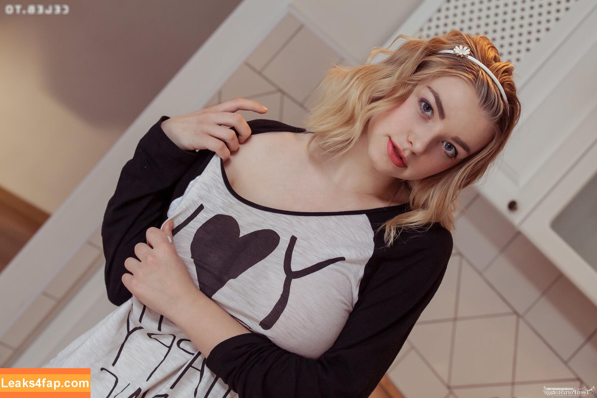 303 /  leaked photo photo #5651