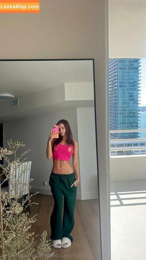 Anna Louise photo #0060