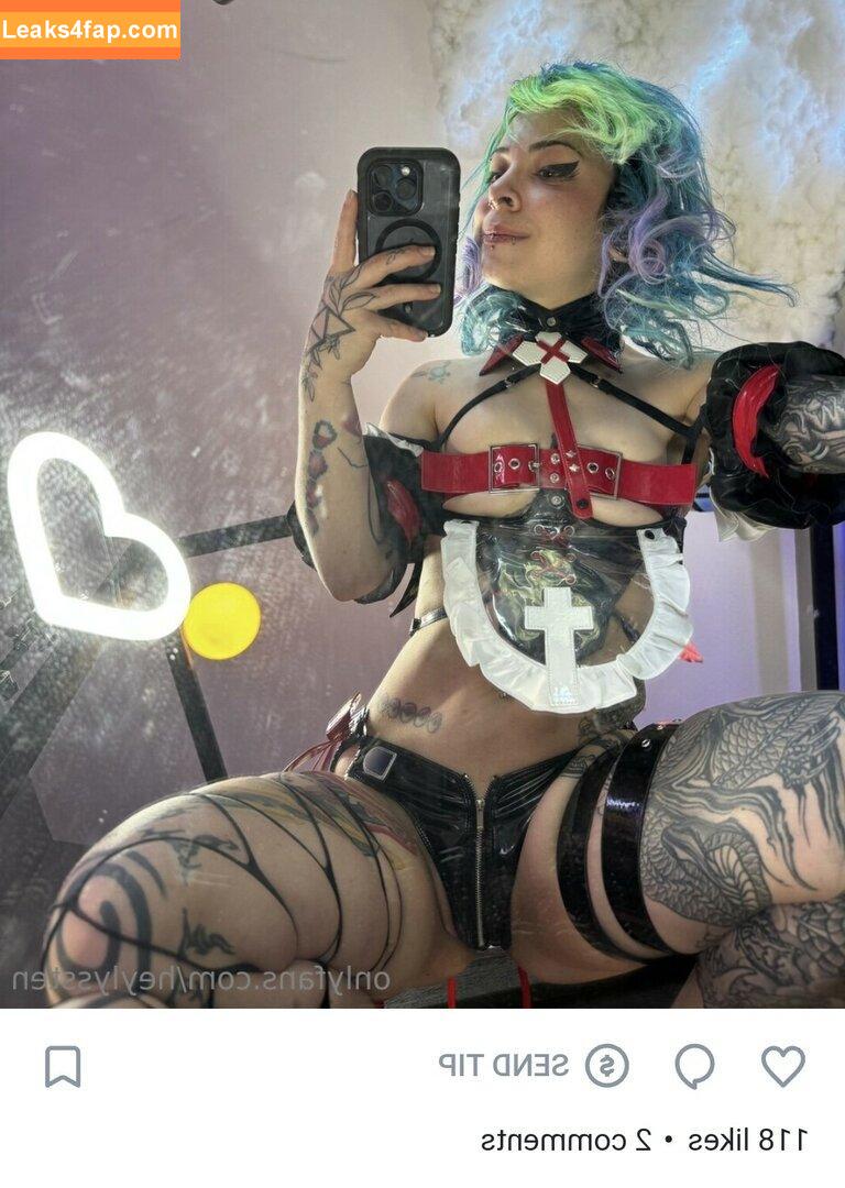 HeyLyssten leaked photo photo #0025