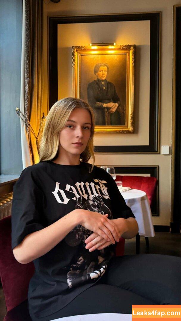 Vera Dijkmans / Veradijkmansofficial / veradijkmans leaked photo photo #0054