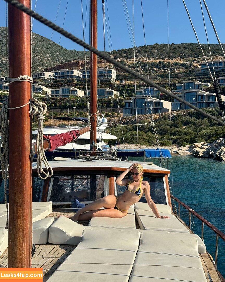 Vera Dijkmans / Veradijkmansofficial / veradijkmans leaked photo photo #0185