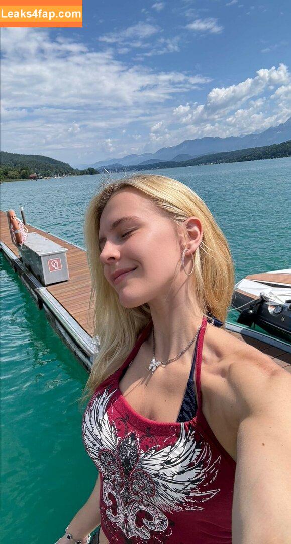 Vera Dijkmans / Veradijkmansofficial / veradijkmans leaked photo photo #0381