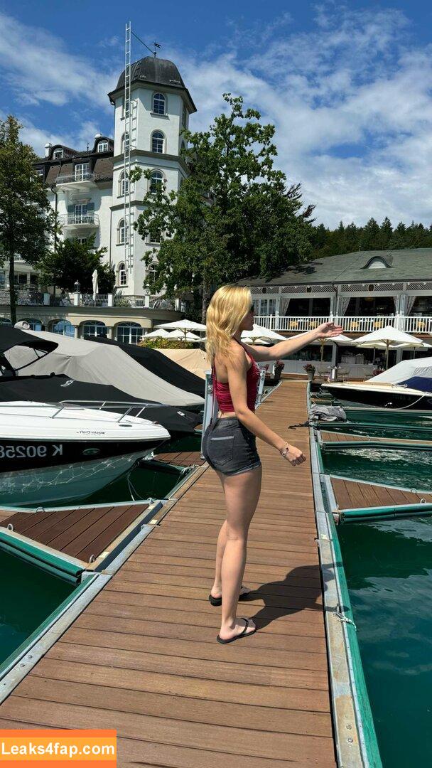 Vera Dijkmans / Veradijkmansofficial / veradijkmans leaked photo photo #0385