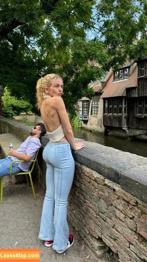 Vera Dijkmans photo #0247