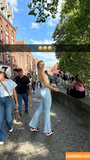 Vera Dijkmans photo #0252