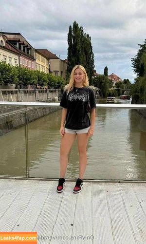 Vera Dijkmans photo #0398