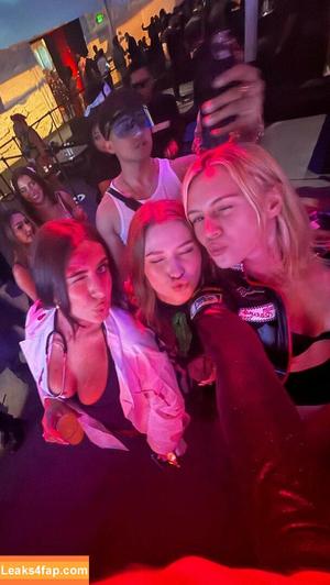 Vera Dijkmans photo #0828