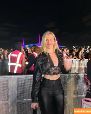 Vera Dijkmans photo #1144