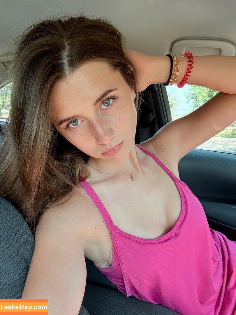 Willow.j.c leaked photo photo #0021