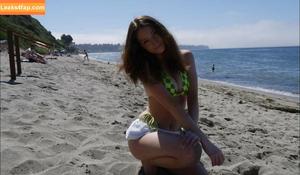 Lacy Lotus photo #0002
